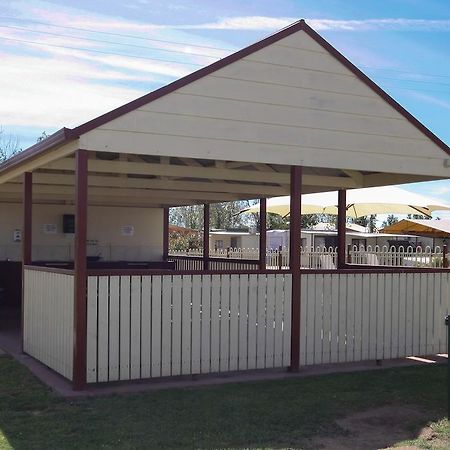 Sun Country Lifestyle Park Hotell Mulwala Exteriör bild